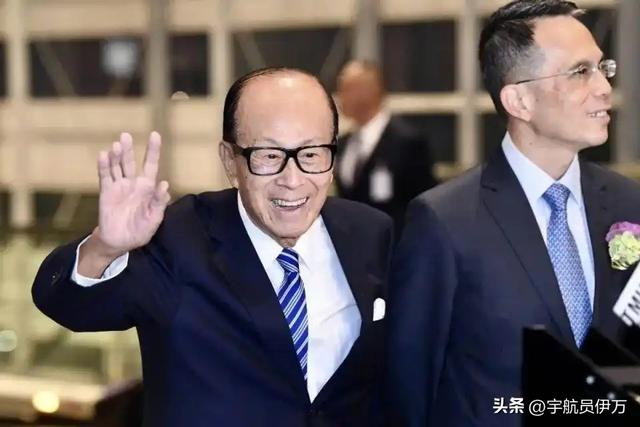 李嘉诚被检察才45天，令人担忧的事就产生
了！七折抛售房产惹争议
