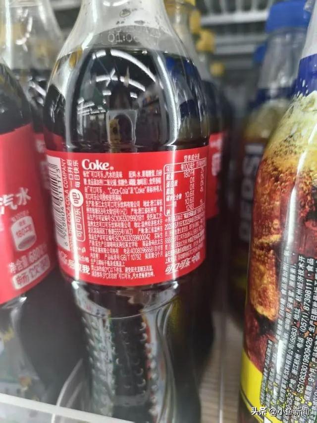网友称“雪碧”换了配方，味道纰谬
……4000多条网友跟帖！售后回应