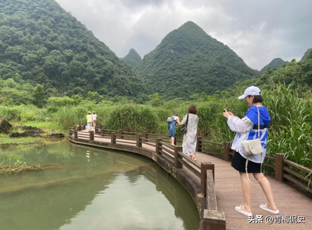 2男1女开救护车旅游后续：多方回应，男子身份曝光，难怪如此嚣张