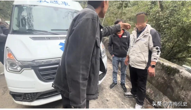 2男1女开救护车旅游后续：多方回应，男子身份曝光，难怪如此嚣张