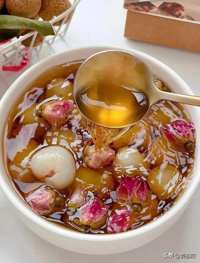 藏在身边的“养颜宝”4种食材，女性多吃美肤抗衰老，还你少女脸