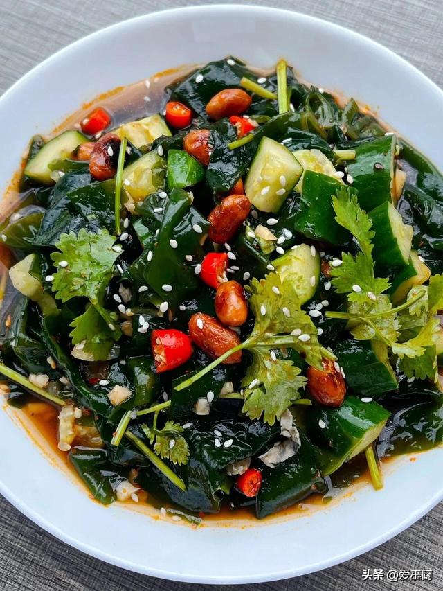 藏在身边的“养颜宝”4种食材，女性多吃美肤抗衰老，还你少女脸