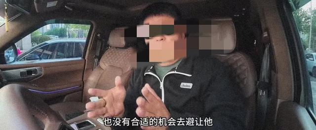 开救护车游墨脱后续：通报被罚拆警笛，外子
身份被扒，央视跟进