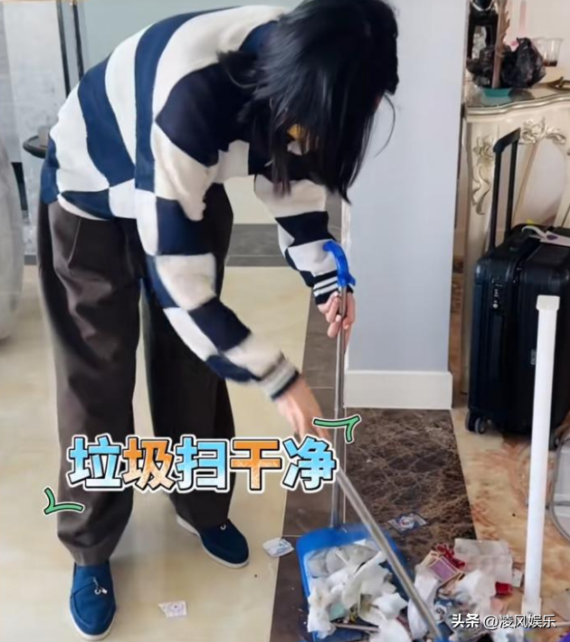 李亚鹏惨出新高度！一家人从大年夜

平层搬到水泥房，3岁女儿嚎啕大年夜

哭
