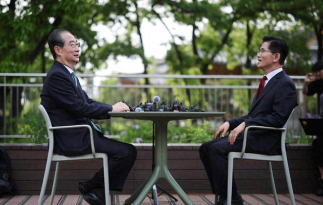 韩国选举变天，党内狸猫换太子，尹锡悦将面对逝世
罪，老婆抗捕
回击
