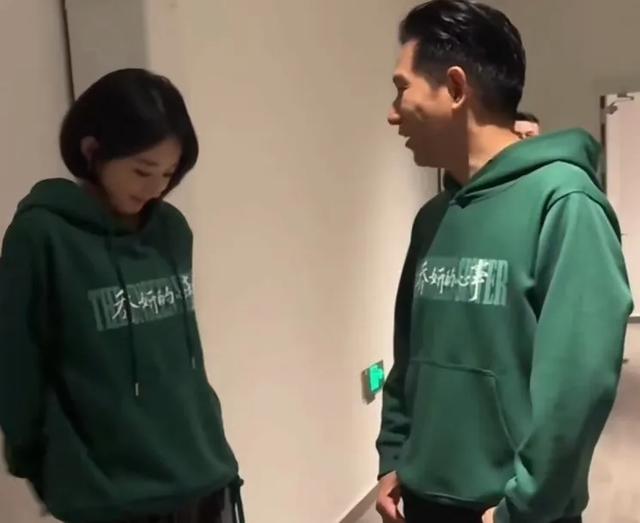 被曝新恋情后，“一言不发”的赵丽颖，终于不再顾忌
所谓的体面！