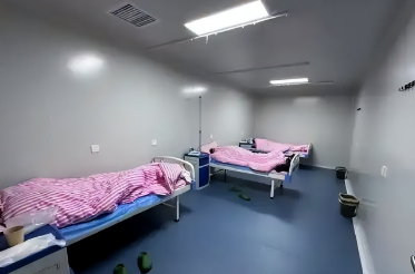 代孕窝被毁后续：记者百口被追杀，威胁注射
病毒！老板2千万赏格

