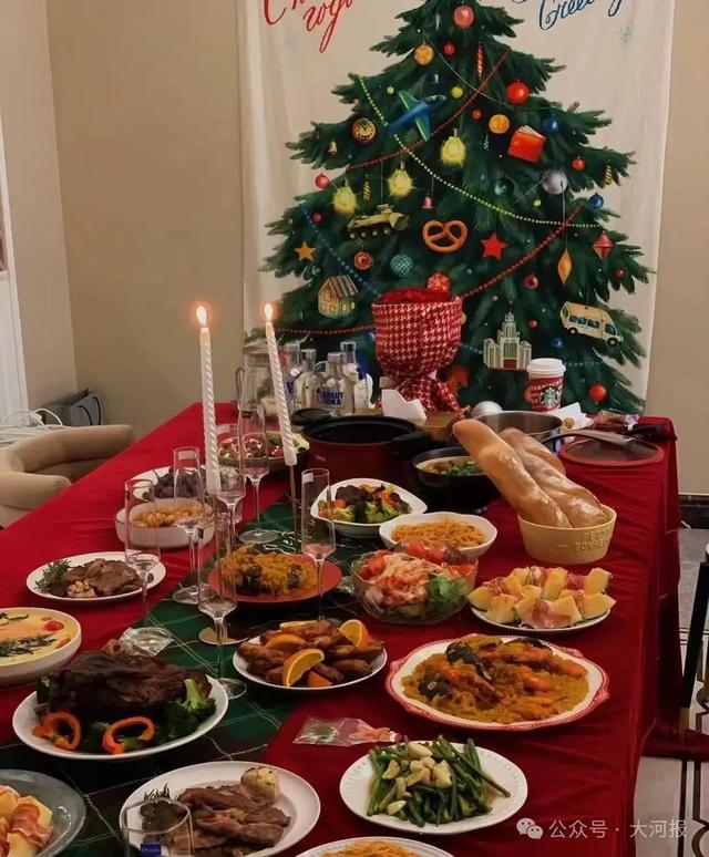 女子穿瑜伽裤上门做饭月入2万元，称：不是为流量，健身服是一样平常穿搭