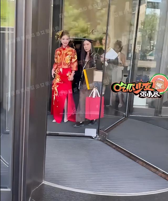 汪小菲马筱梅年夜
婚现场曝光，马筱梅发脾气，张兰爱笑，朱时茂现身