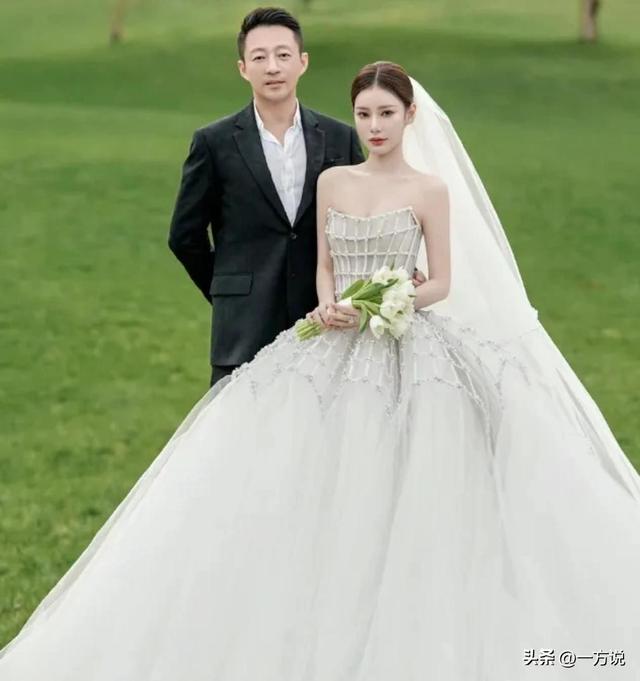 汪小菲婚礼美满
结束，岳父陪嫁两房和豪车，张兰大手笔，S家缄默沉静