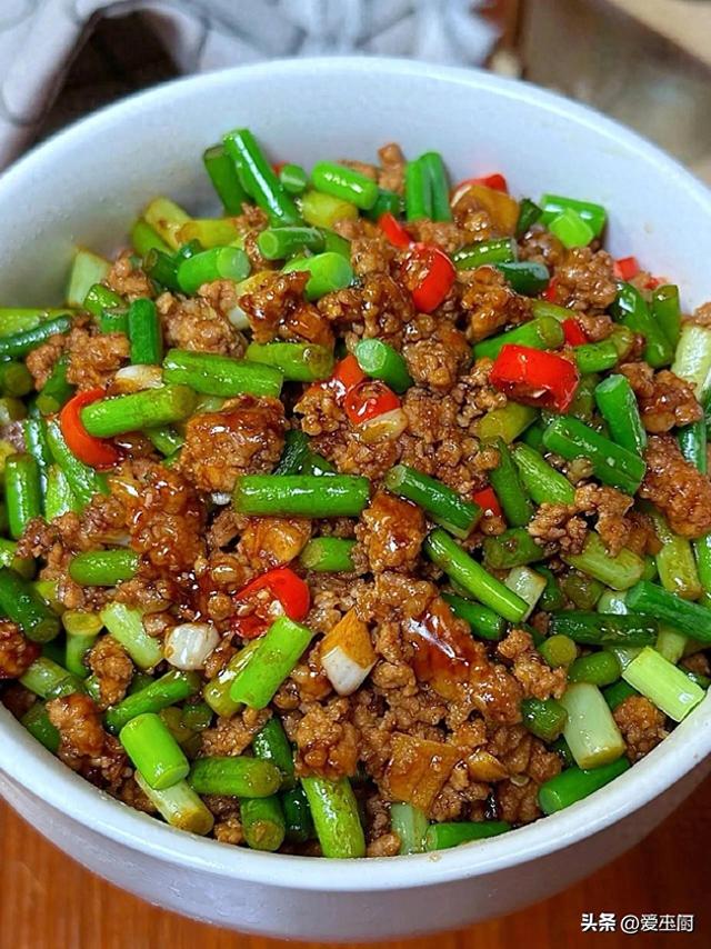 小满将至！俗话说“小满见三鲜”，是哪三鲜？采摘短合法吃