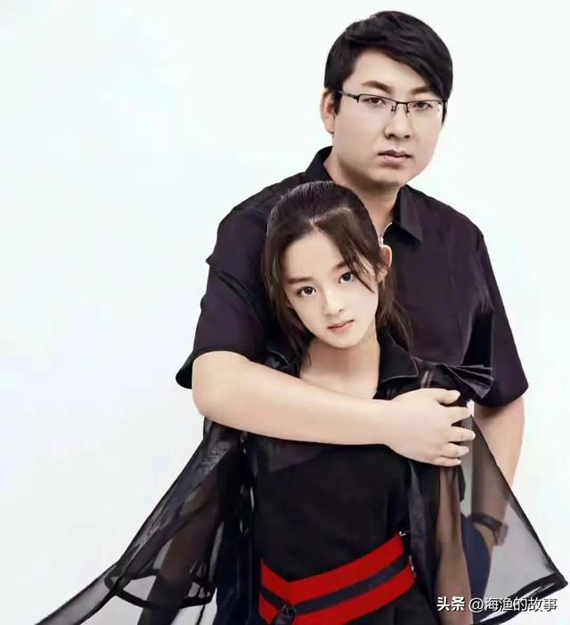 实锤了？父亲连夜变更法人代表和股东，黄杨钿甜坑爹坑出新高度