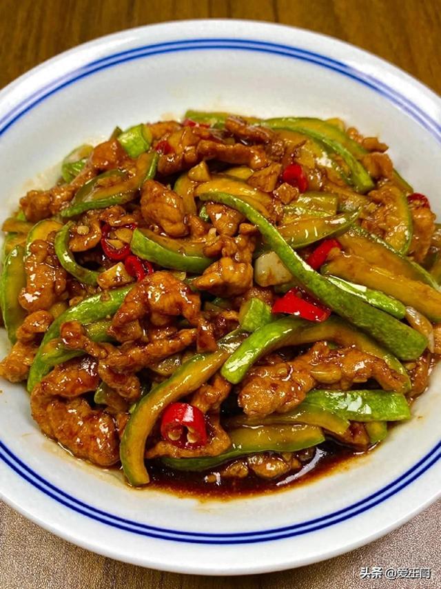 小满莅临
，“3瓜2豆”别忘吃，适应
节气

，清热消暑，长夏不受苦

