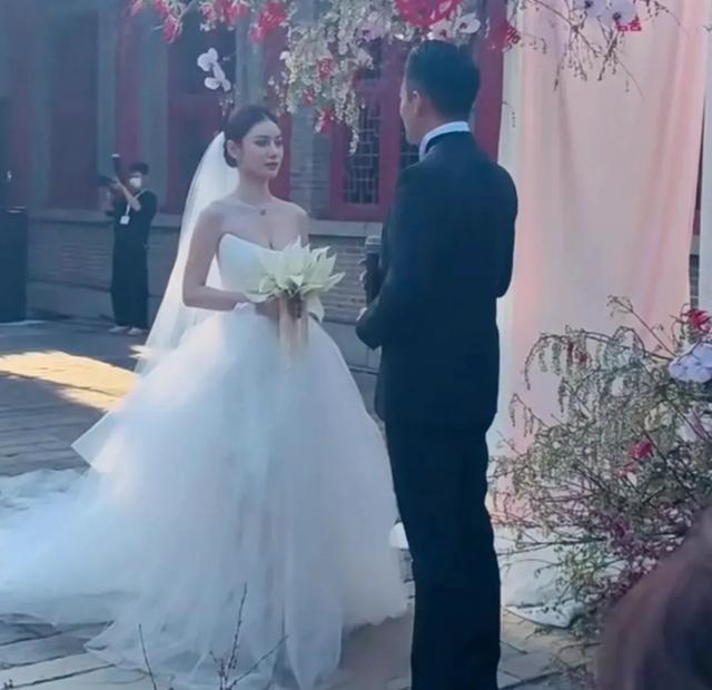 岳家百万陪嫁太豪横？难怪汪小菲婚礼大出血，张兰笑麻、S妈破防