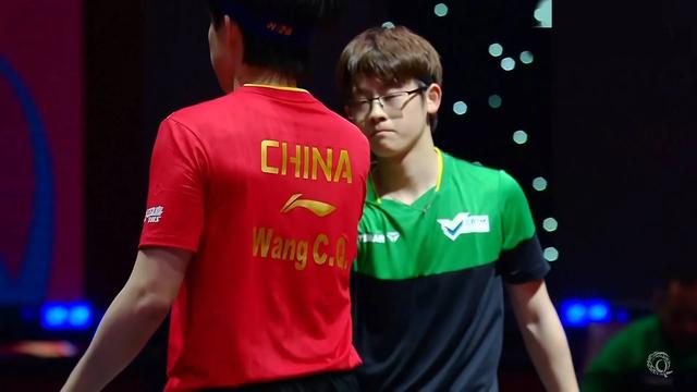 4-3！4-0！世乒赛又乱了：男单种子连续爆大冷，王楚钦剃光头