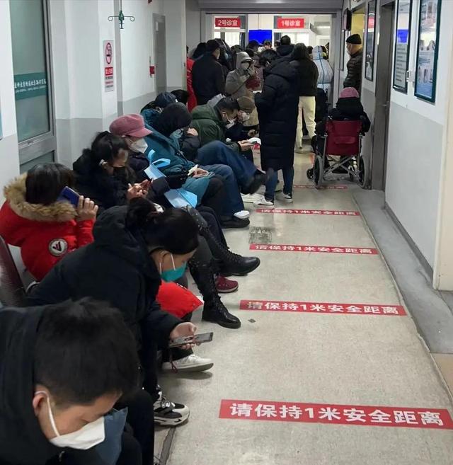 新冠再抬头？可能不发烧！提醒
：出现5个症状，这些人需谨防
逝世
守