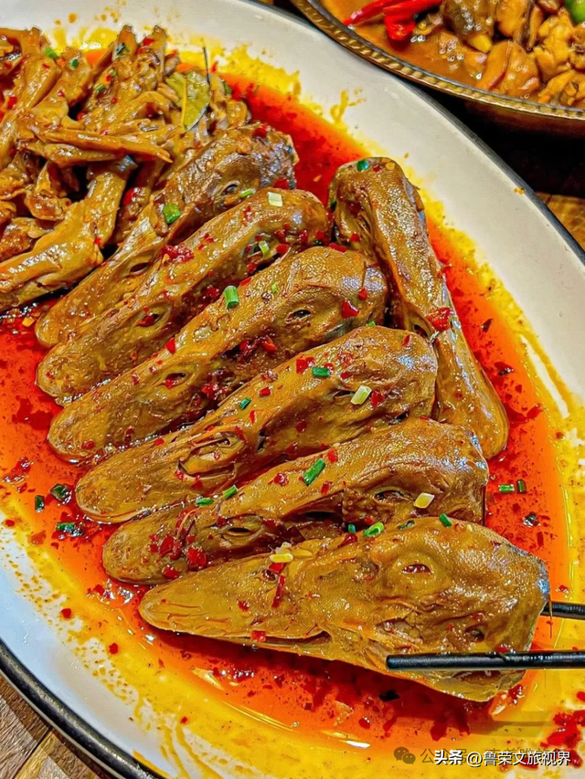 浙江最鲜辣小城，单凭“鸭头”就成为美食顶流！端午去打满分！