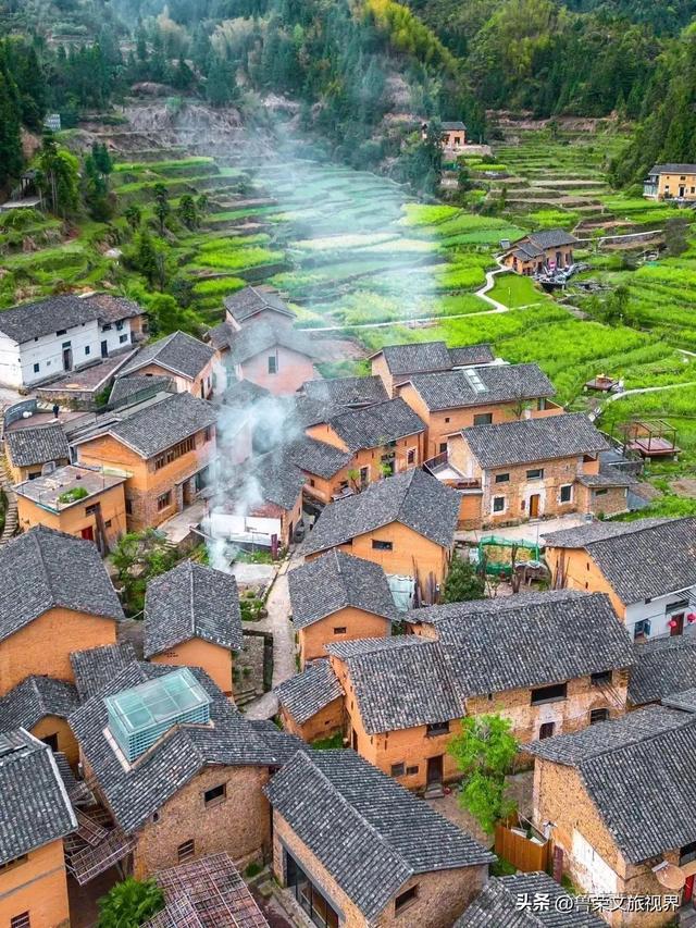 浙江最鲜辣小城，单凭“鸭头”就成为美食顶流！端午去打满分！
