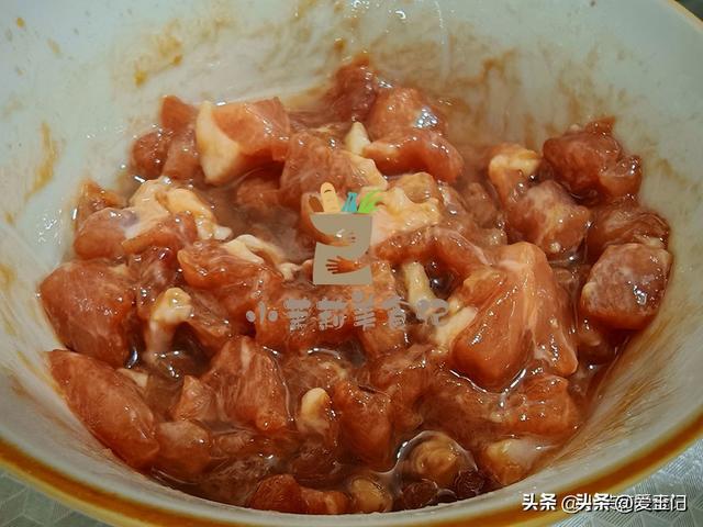 毛豆和它是绝配，高钾高钙高卵白，顺手一炒鲜香脆爽，不懂吃可惜