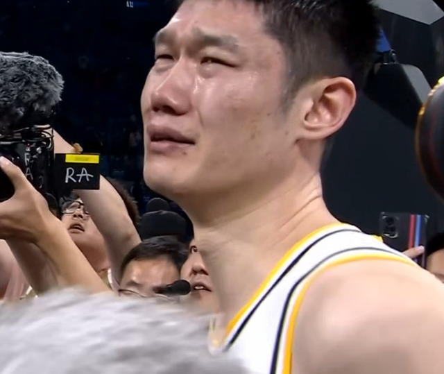 125-118！周琦创纪录，大秋圆梦落泪，广厦夺冠连续神奇定律