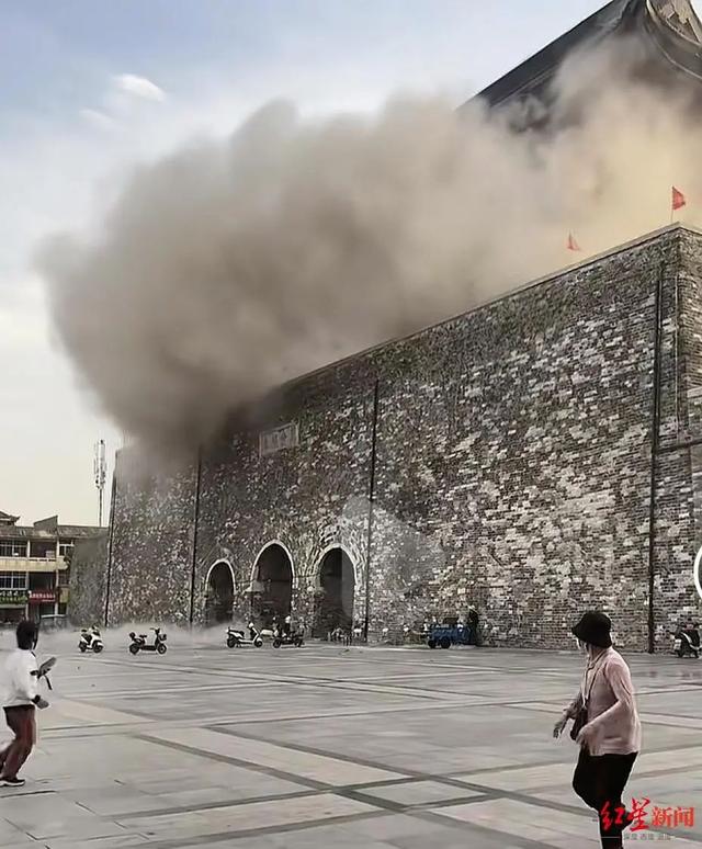 “凤阳鼓楼坍塌”登热搜第一，官方通报详情：去年
3月维修竣工，已成立调查组
