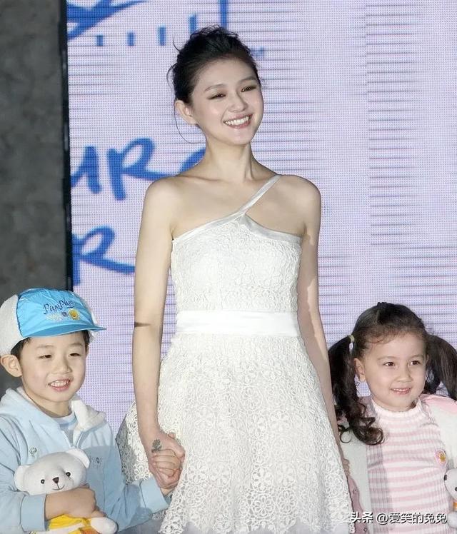 年夜
S真是个傻女人，可能她至去世

都不知道汪小菲真正想要的是什么！