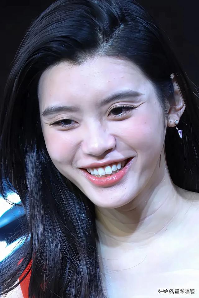 无滤镜后，王菲苍老憔悴，杨幂发福臃肿，刘诗诗和杨紫傻傻分不清