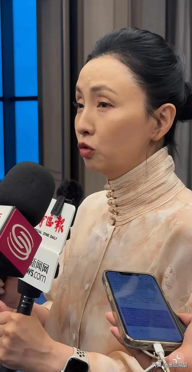 无滤镜后，王菲苍老憔悴，杨幂发福臃肿，刘诗诗和杨紫傻傻分不清
