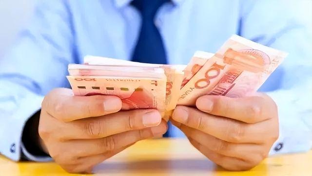 不出意料的话，2025年下半年，房子、车子和票子或发生这些改变