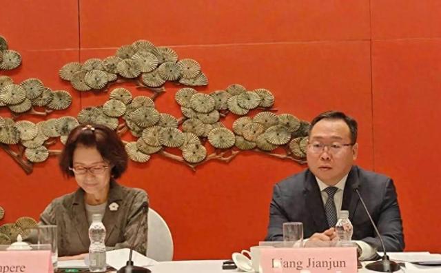 中方公开摊牌， 对美不抱幻想，不到24小时美承认，对中国无能为力