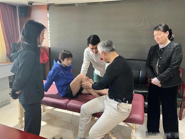 全红婵退出冠军赛养伤，3次连输陈芋汐，除发育难关又添伤病
