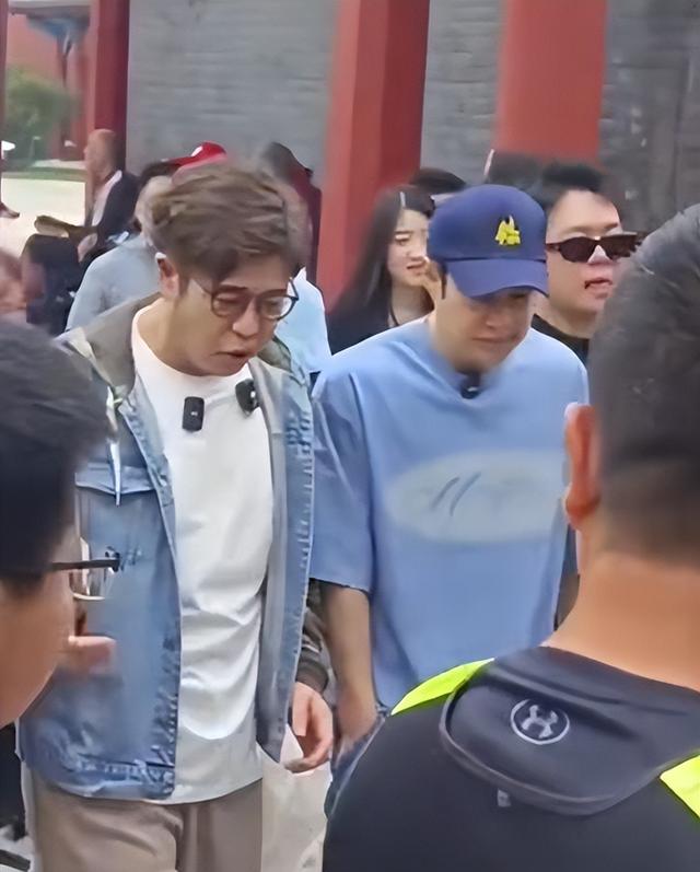 44岁小沈阳现身故宫，没人认识还找三个保镖清道 网友嘲讽：谱真年夜
