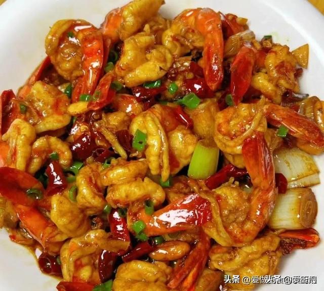 公公诞辰
，大姑姐亲身下厨，做了8道美食，特殊得当白叟
吃哦