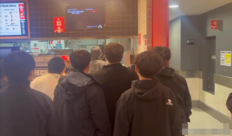 中国留学生在澳被打后续：被留学生堵到哭，马路上求饶
，细节曝光