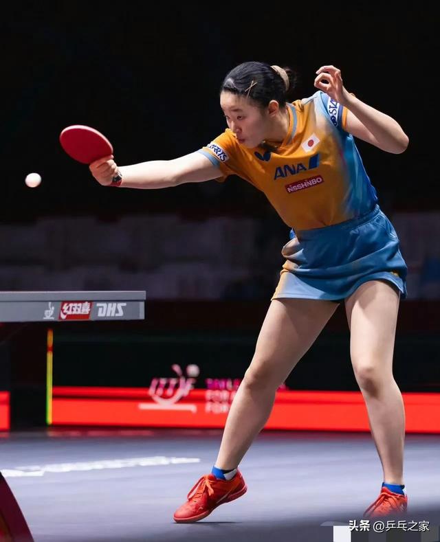 世乒赛：王曼昱4-0横扫 张本美和赛后委曲哭诉，日本媒体承认完败