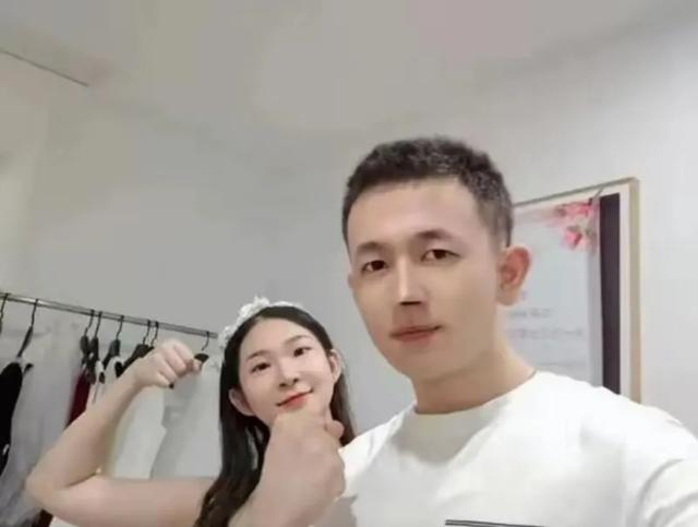 妻子偷情细节疯传！丈夫酒店割腕，最后通话让人梗塞
