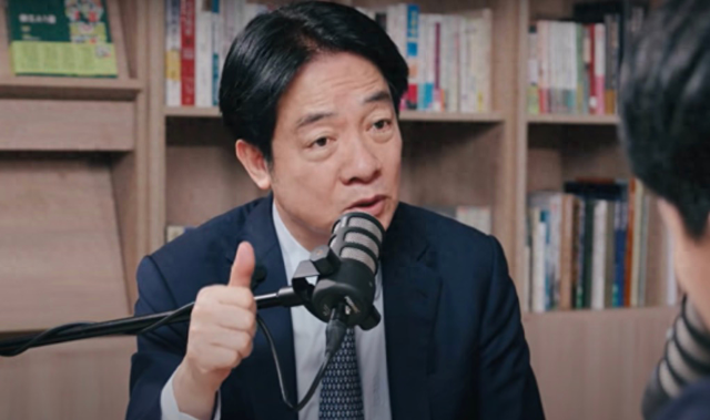 同一迁移转变已至，“台独”团体评论如何
同一，七成夷易近
进党支撑
者附和