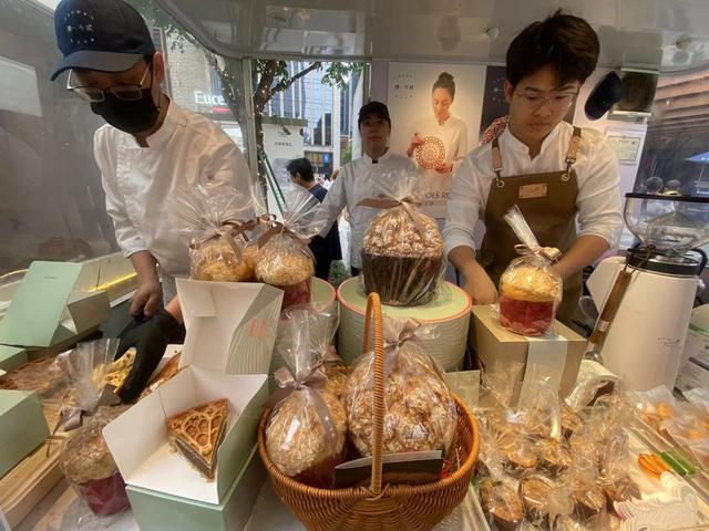 在黄浦江畔吃遍中外美食，2025上海环球美食节开启“舌尖上的周游天下”