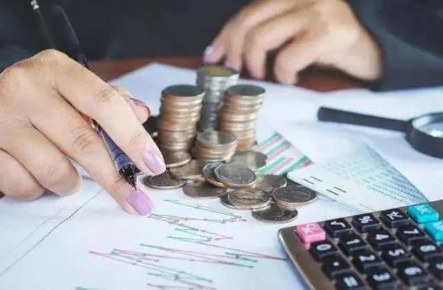 在中国有100万存款，算什么水平？银行员工“开门见山”！