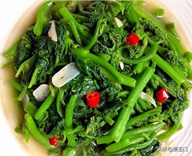 端午前后，遇到这菜别手软，一清热解暑、二明亮眼睛、三清肺戒烟