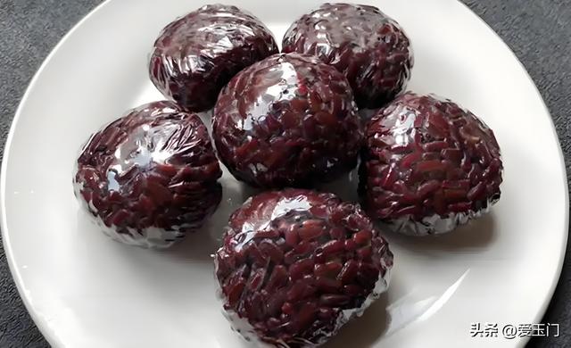 糯米别包粽子了，教你一个从没吃过的做法，比粽子简朴，软糯喷鼻香

甜