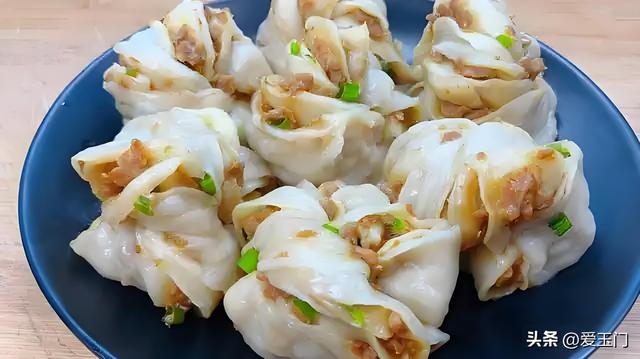面粉不蒸馒头了，教你神仙吃法，比包子简朴，比肉饼好吃，太喷鼻
了