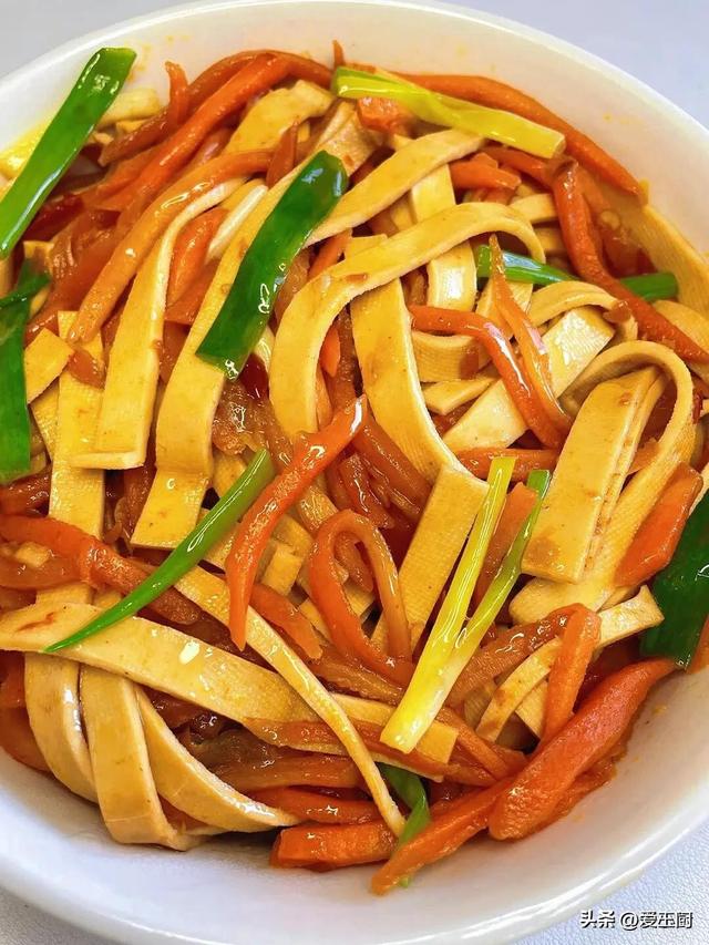 俗话说“阳气足，百病消”！建议多吃这8菜，升阳祛湿，精力头足