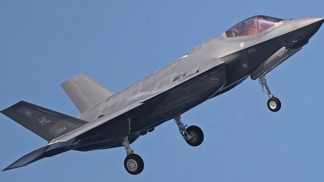 量产涂装上身！美媒：面临即将出口的歼-35，F-35将是阵风第二？