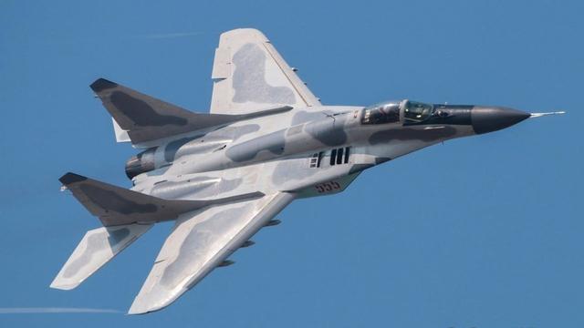 量产涂装上身！美媒：面临即将出口的歼-35，F-35将是阵风第二？