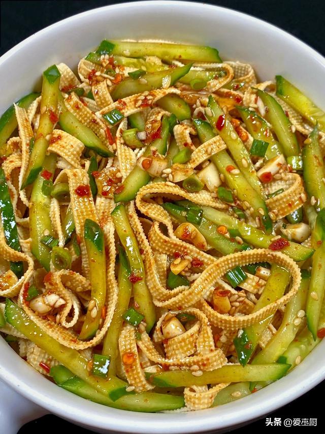 五月不排毒，一年体难舒，端午将至，8种天然“净身菜”要多吃