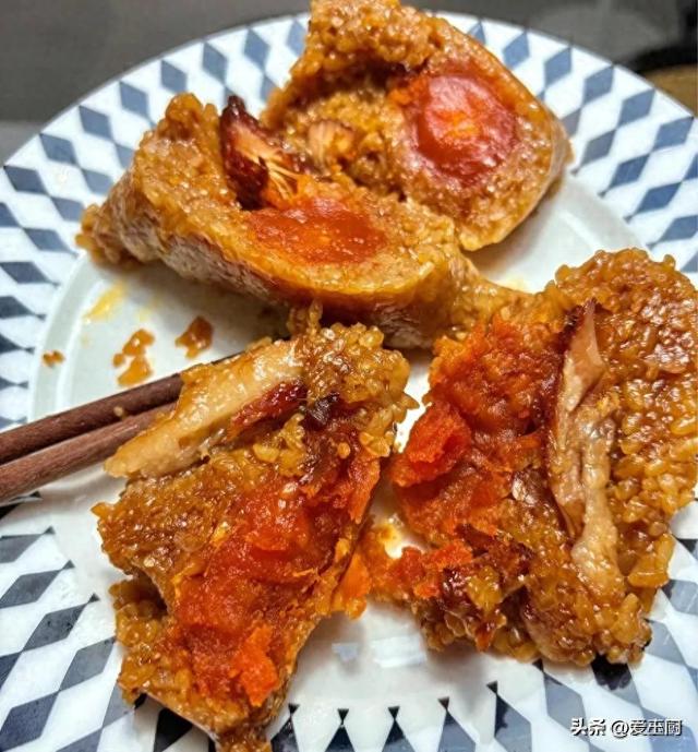 加热粽子时，用水煮还是蒸？10小我
9个错，难怪粽子不喷鼻
不软糯！