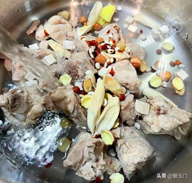 端午前后湿气重，这“祛湿汤”多喝，一周喝2次，健脾祛湿体质好