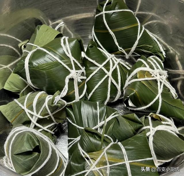 加热粽子时，用水煮照旧蒸？10小我
9个错，难怪粽子难吃不软糯！
