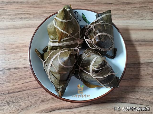 生存
粽子，直接冰箱冷冻会返生散味，多加2步，放半年也软糯浓喷鼻
